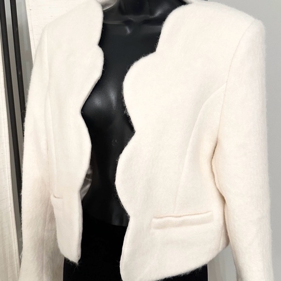 English Factory Ivory Scallop Edge Textured Blazer Jacket Top M - Picture 14 of 14